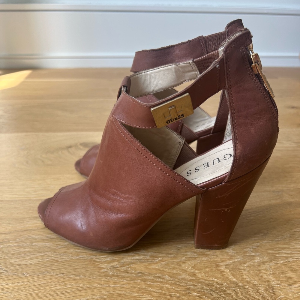 GUESS Women’s Brown Leather Peep-Toe Cutout Block Heels